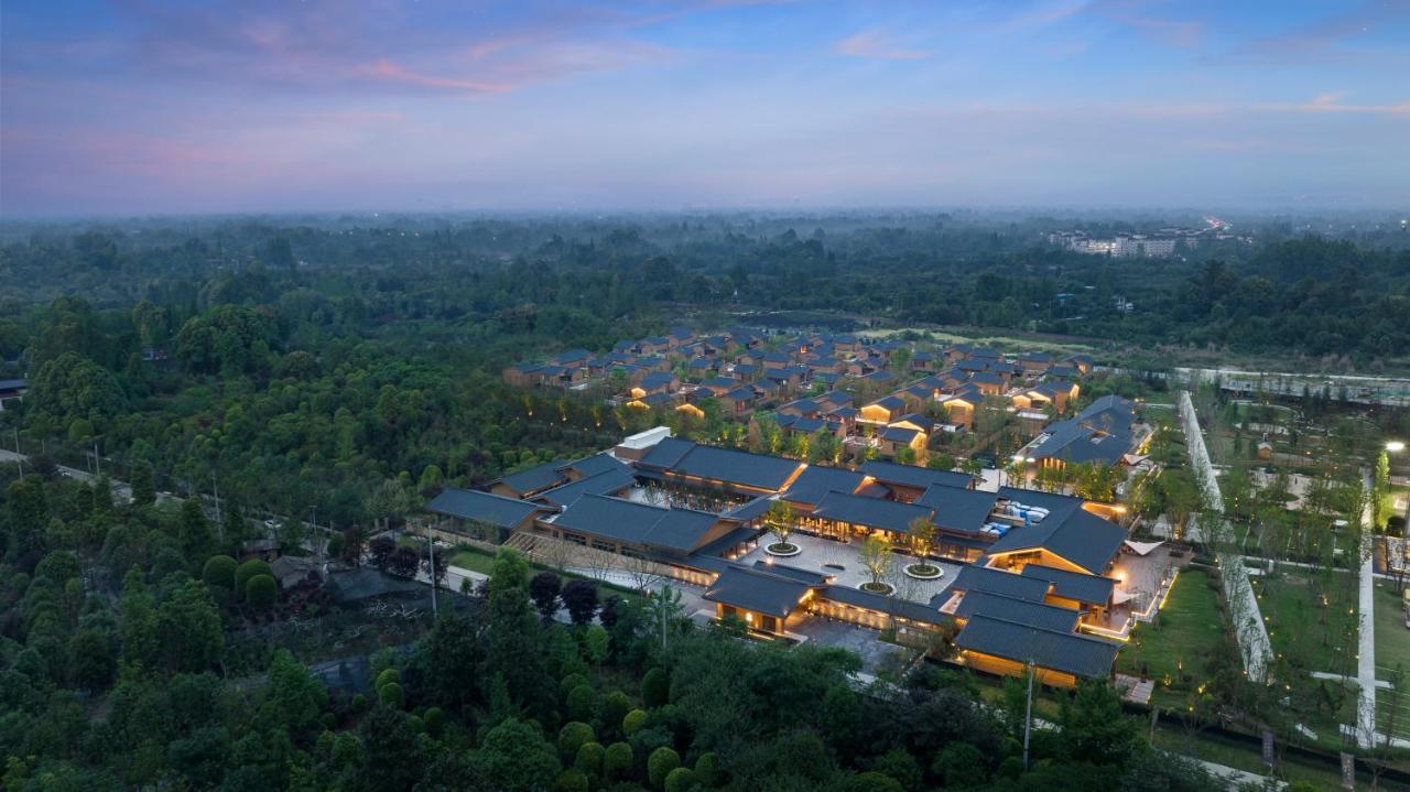Готель Angsana Chengdu Wenjiang Екстер'єр фото